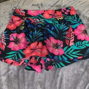 Floral shorts ❤️